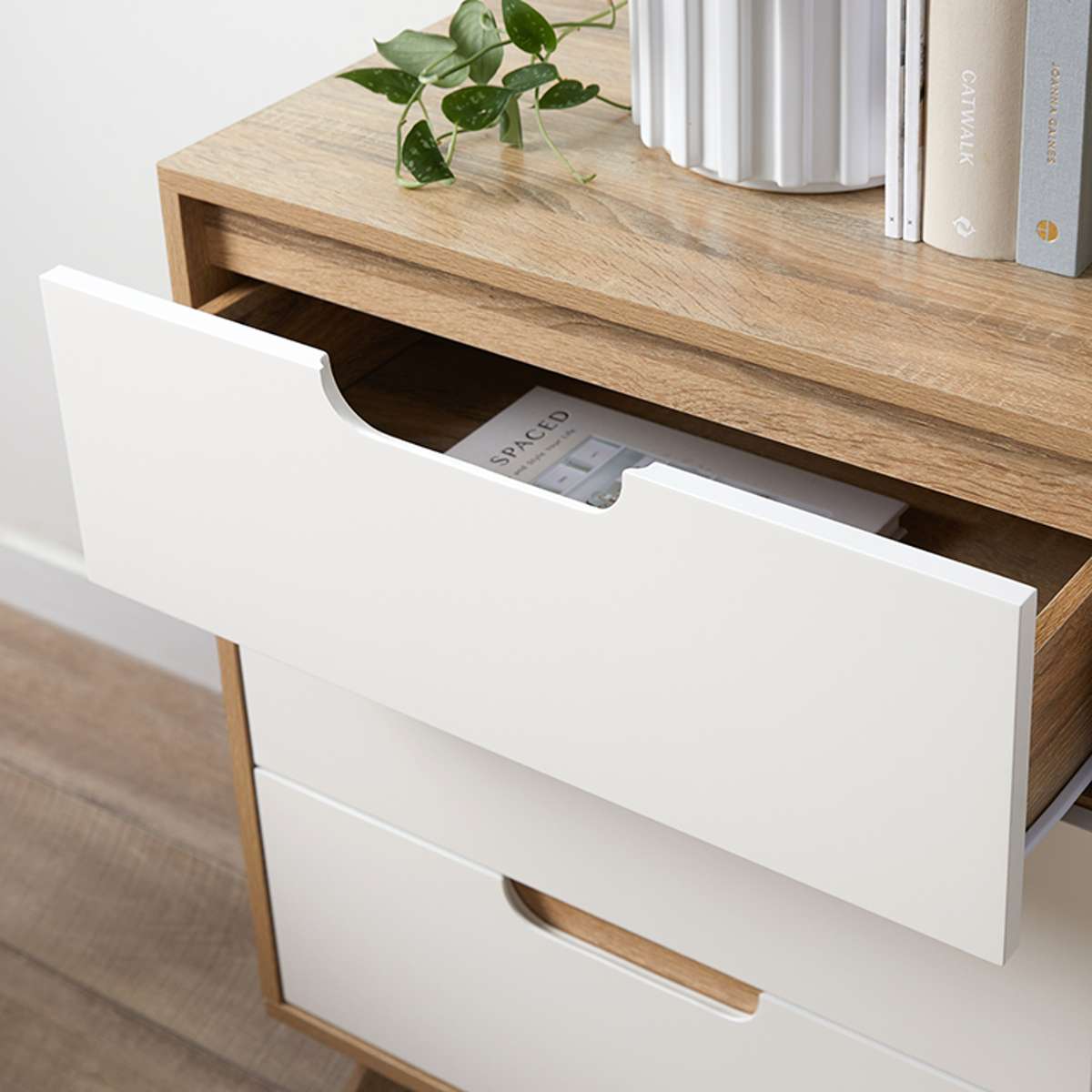 Chelsea Six Drawer For The Modern Bedroom - Mocka