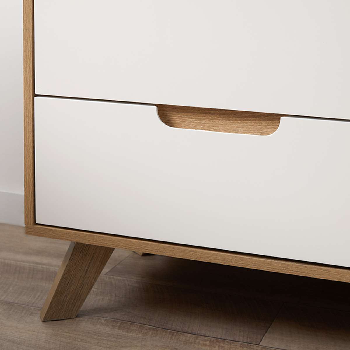 Chelsea Six Drawer For The Modern Bedroom - Mocka