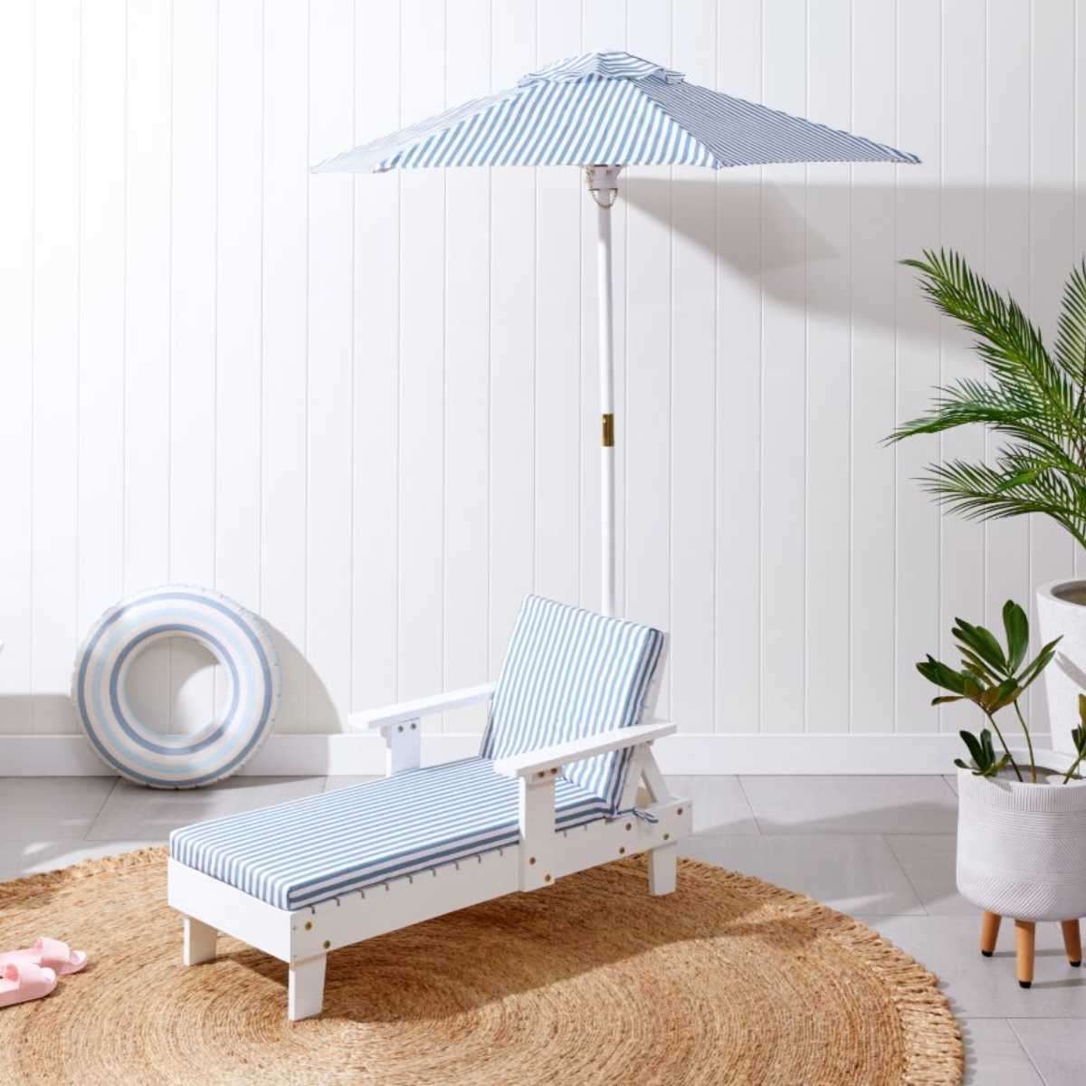 Sun Lounger and Umbrella Set- Be Summer Ready - Mocka