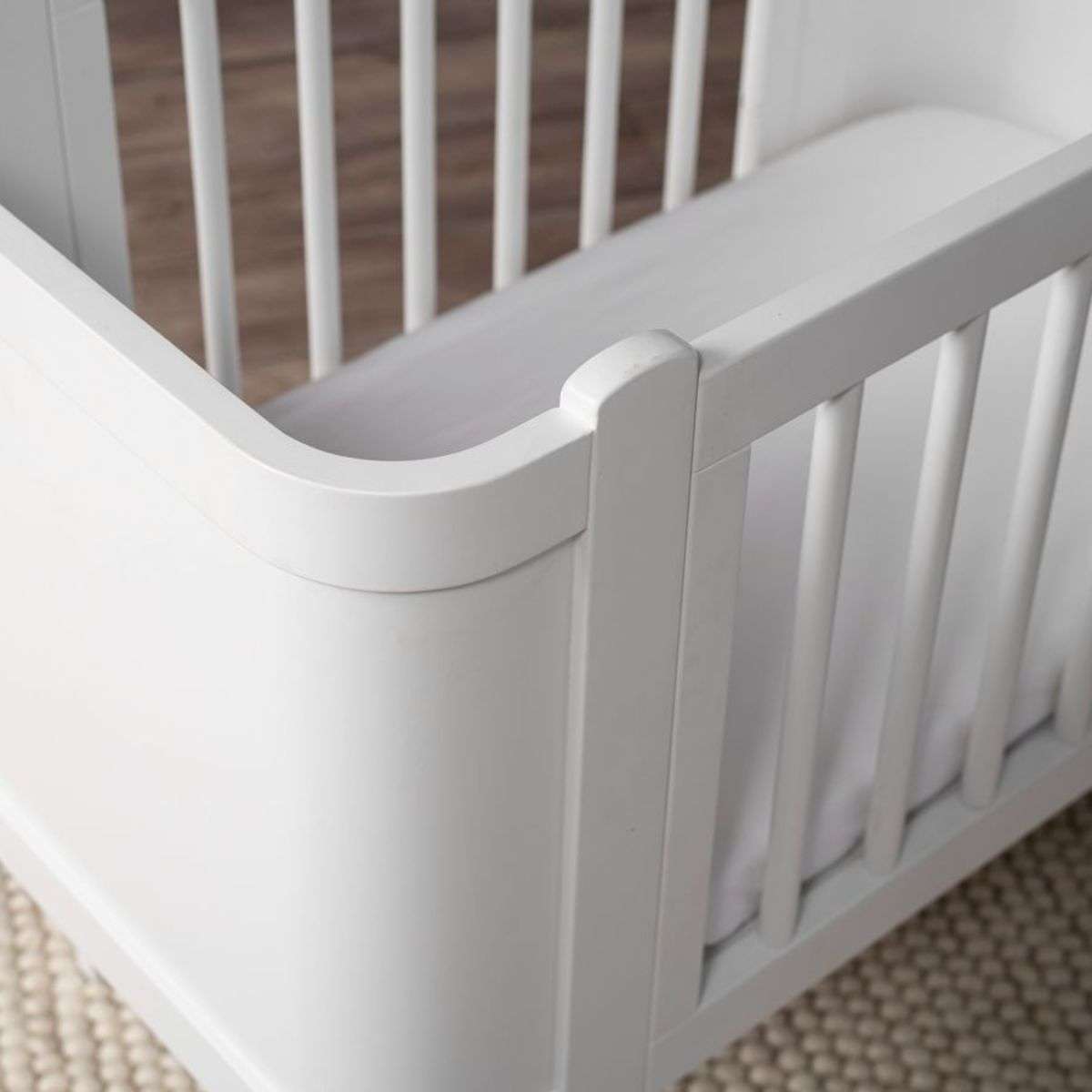 Orlando Bassinet - White | Nursery Furniture