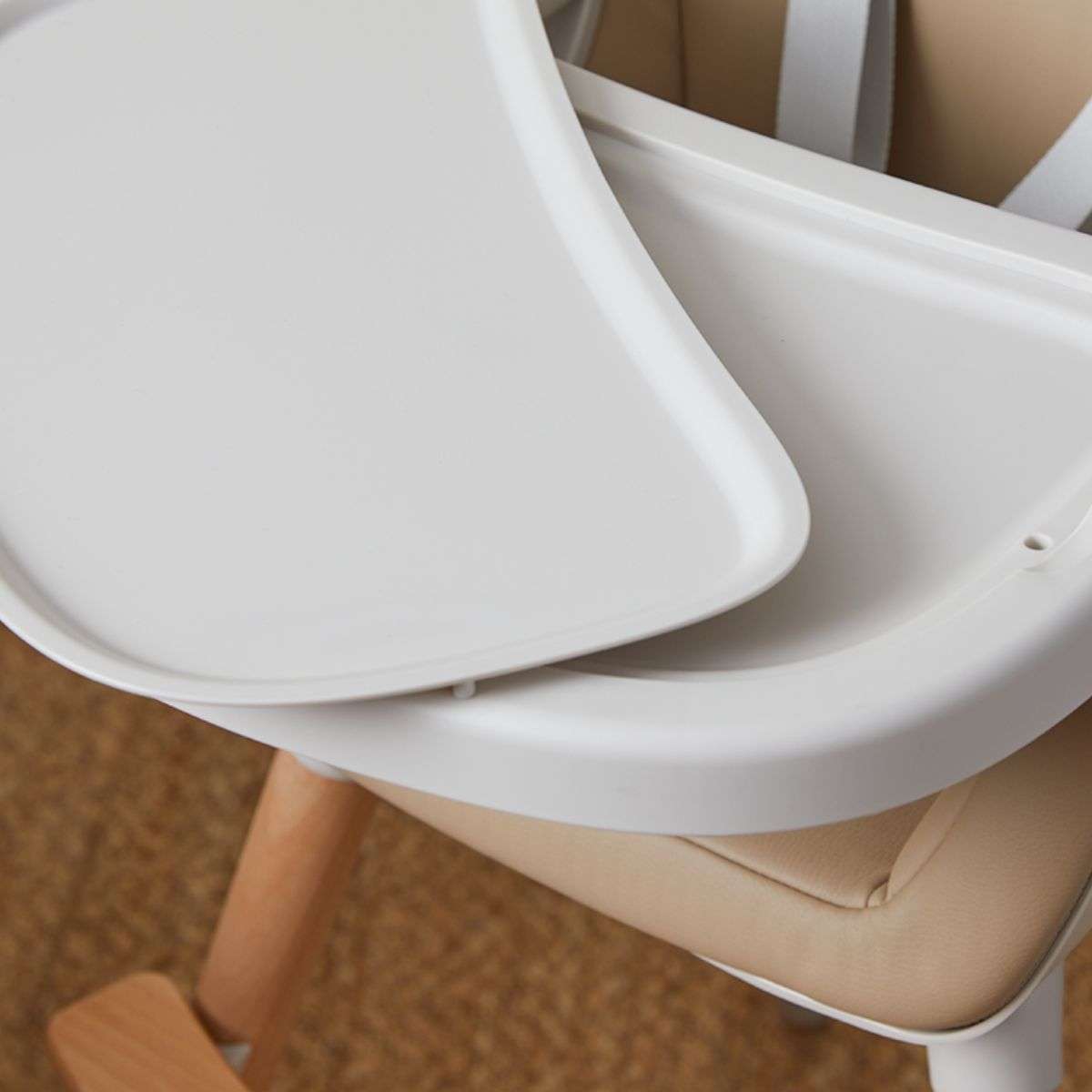 Aiden Highchair - Latte | Baby | Mocka NZ