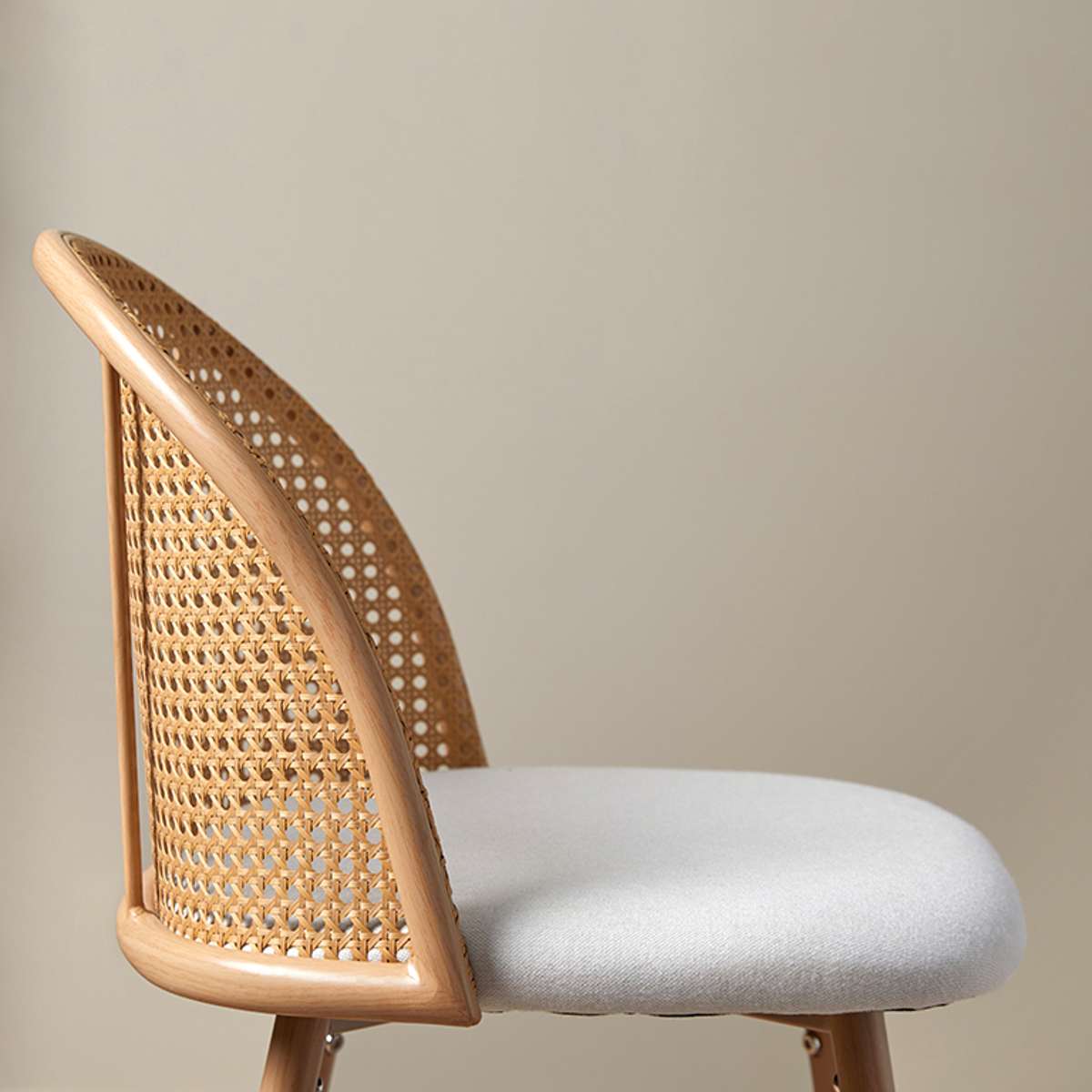 Mocka bar stool online